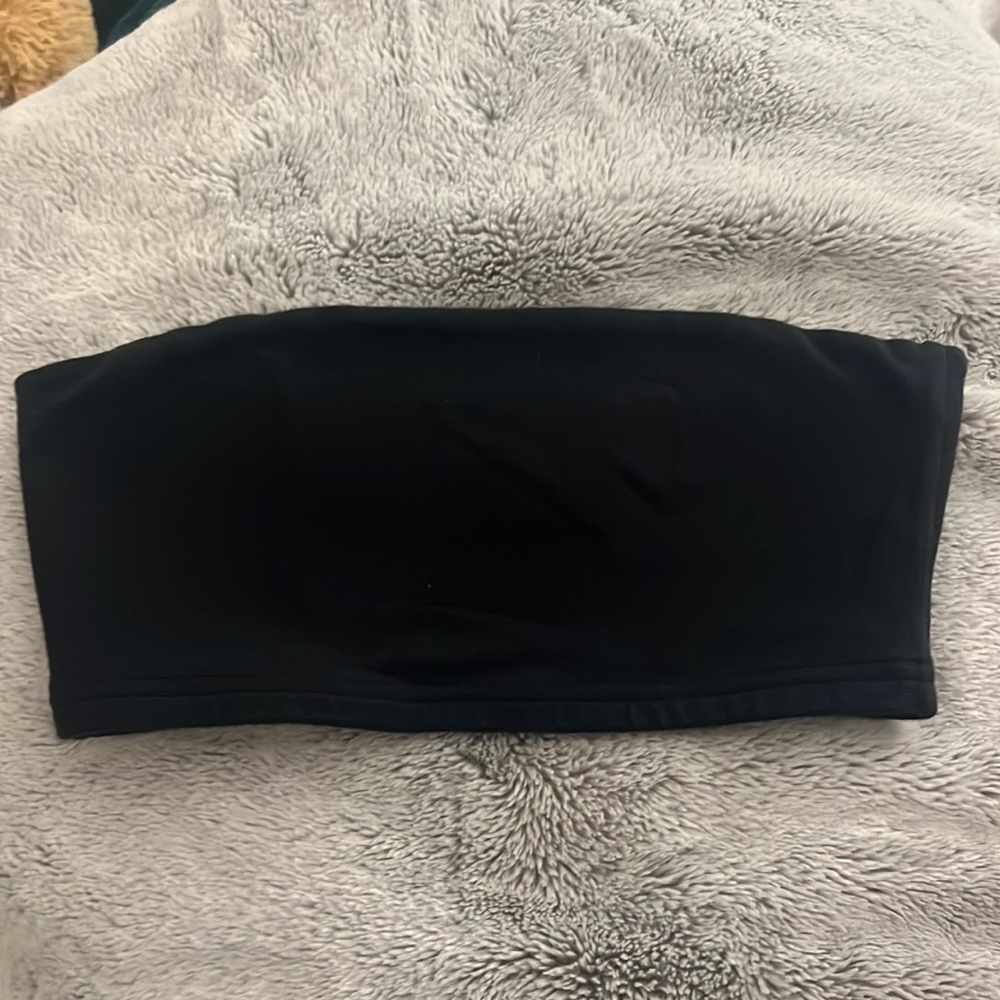 a bandeau top. it’s really comfortable it’s just not my size.